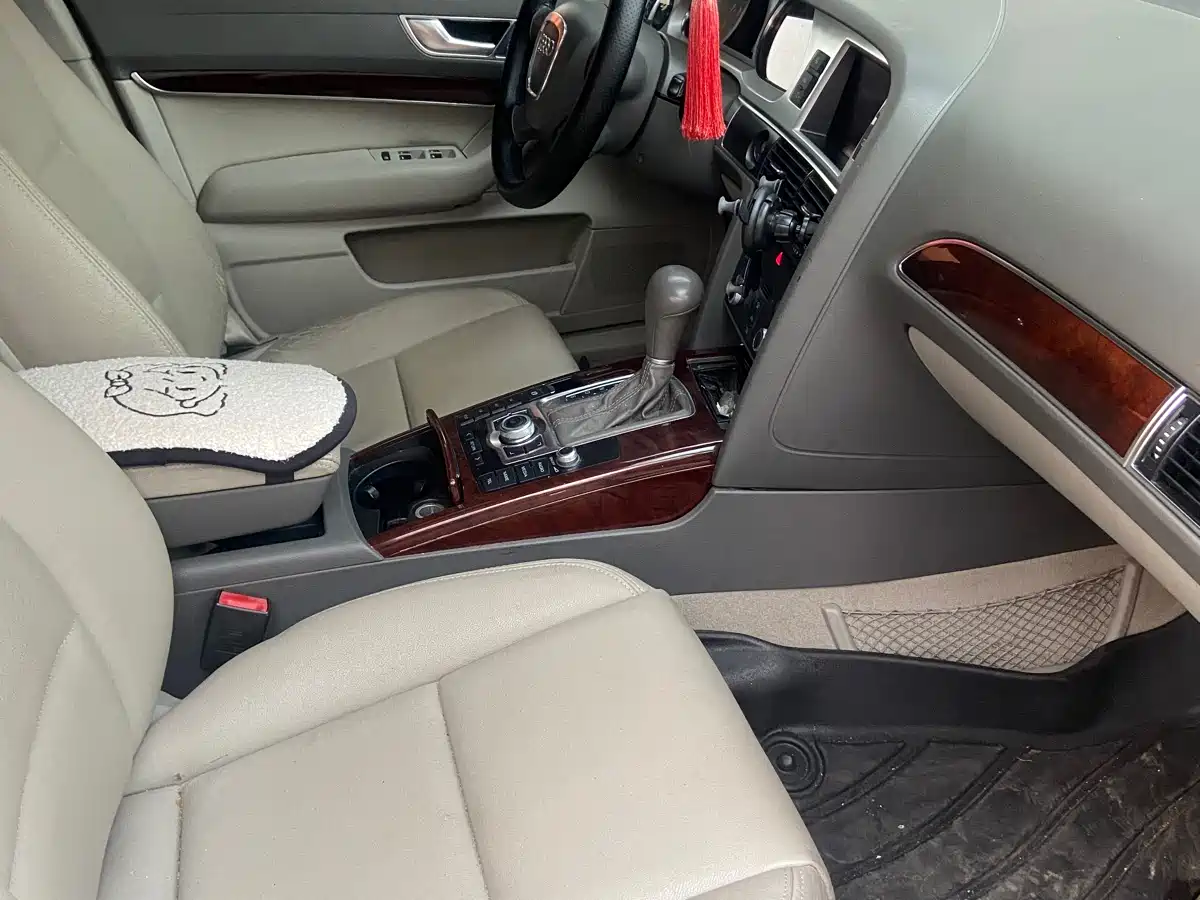 Audi A6L 2011 Model 2.0 TFSI Auto Standard фото 6
