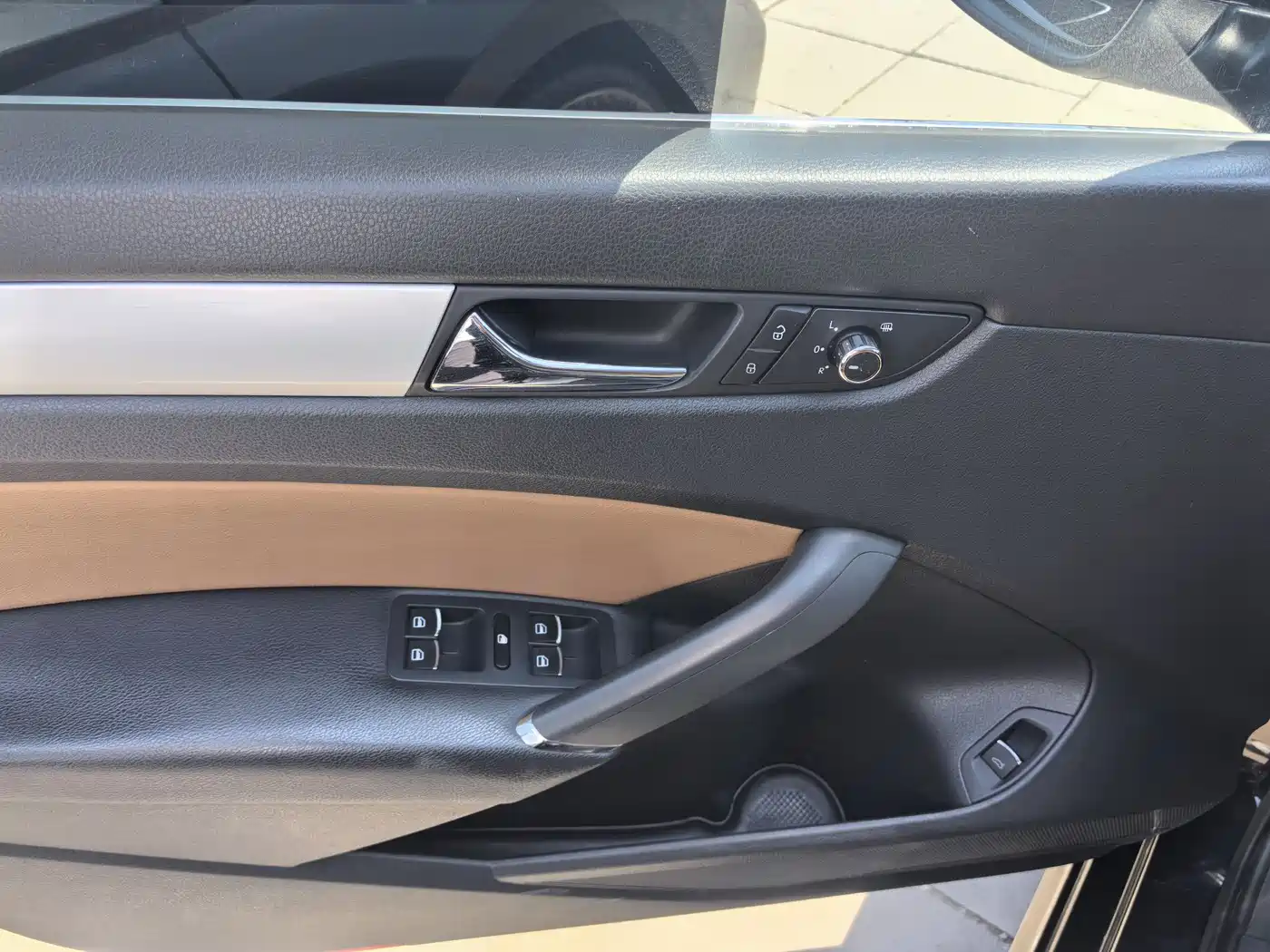 Volkswagen Passat 2014 2.0TSI DSG Executive Edition фото 13