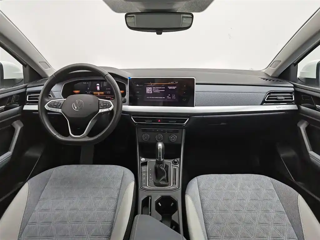 Volkswagen Lavida 2023 300TSI DSG Comfort Edition фото 5
