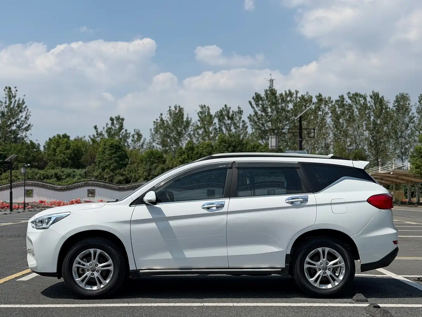 Haval M6 2017 2017 1.5T Automatic 2WD Premium