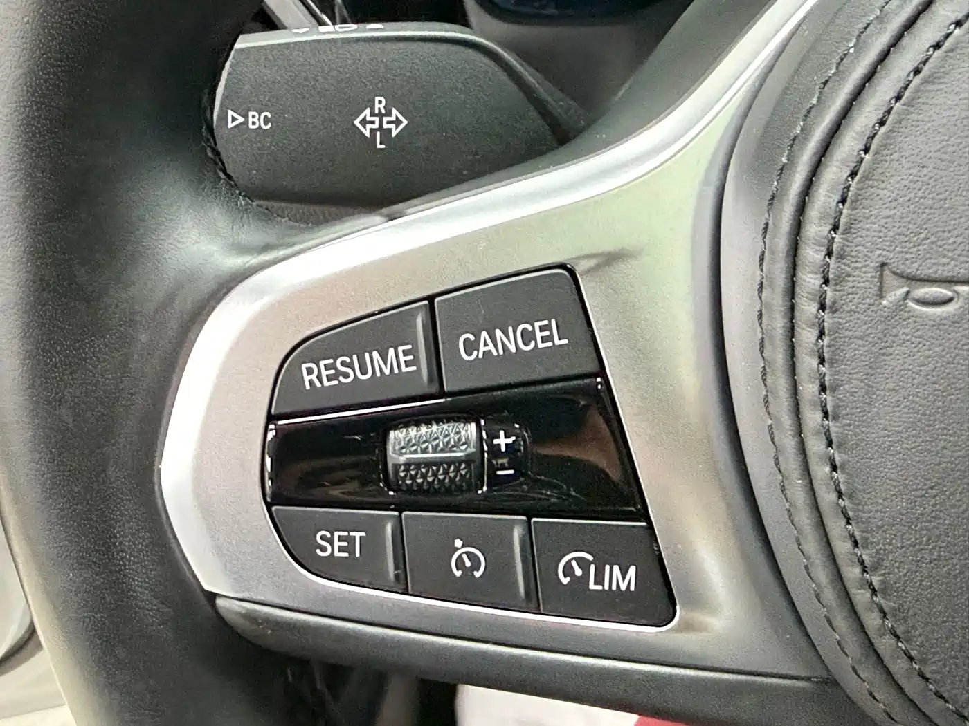 BMW 3 Series 2022 320Li M Sport Package фото 11
