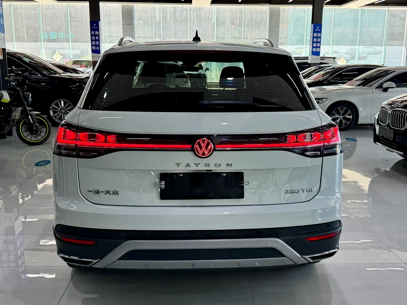 Volkswagen Tayron 2023 280TSI 2WD Luxury Plus Advanced Edition фото 10