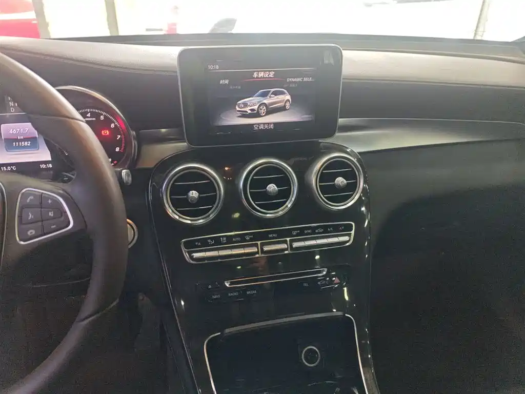 Mercedes-Benz GLC 2016 GLC 260 4MATIC Luxury фото 9