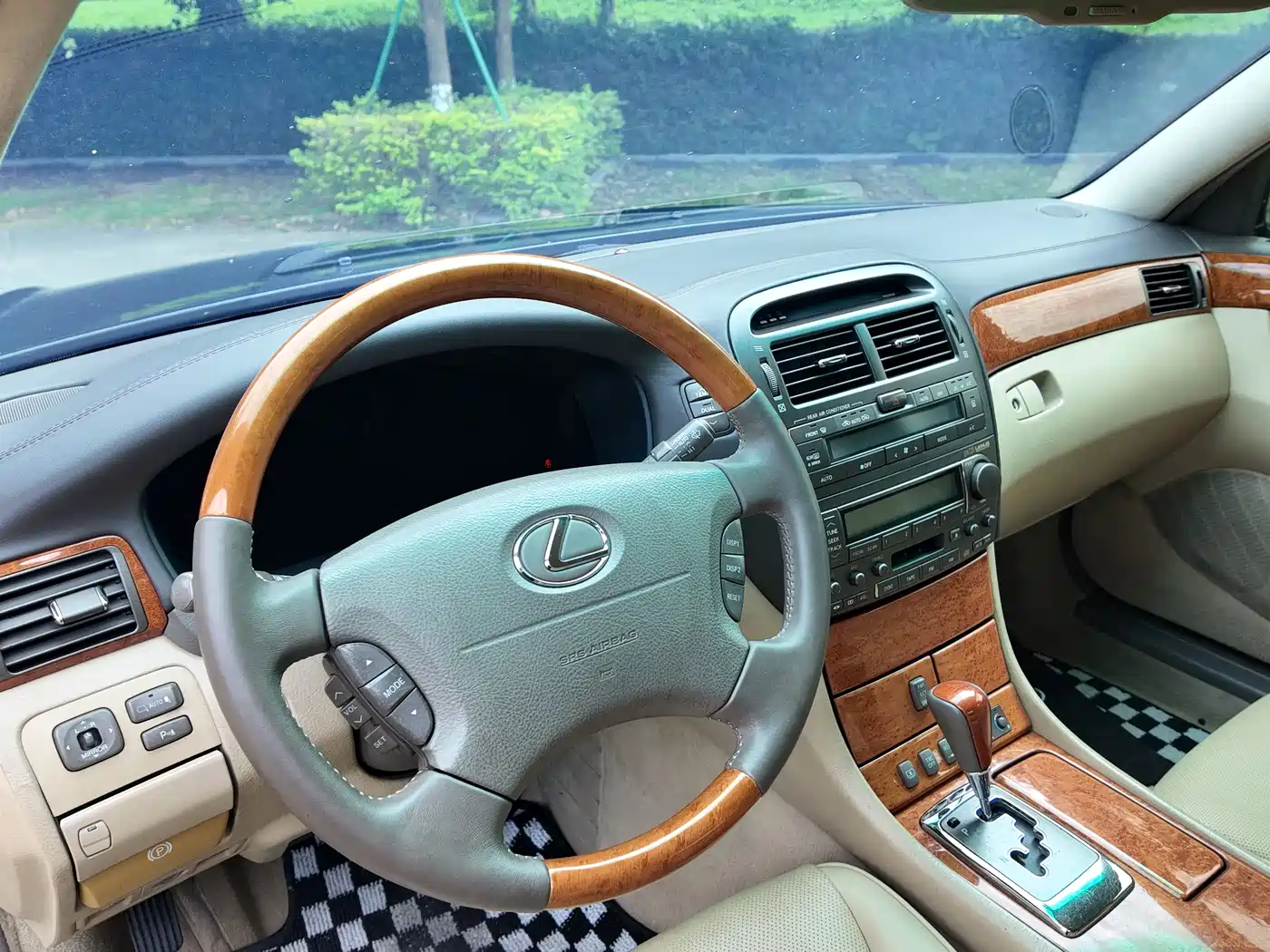 Lexus LS 2005 430 фото 51