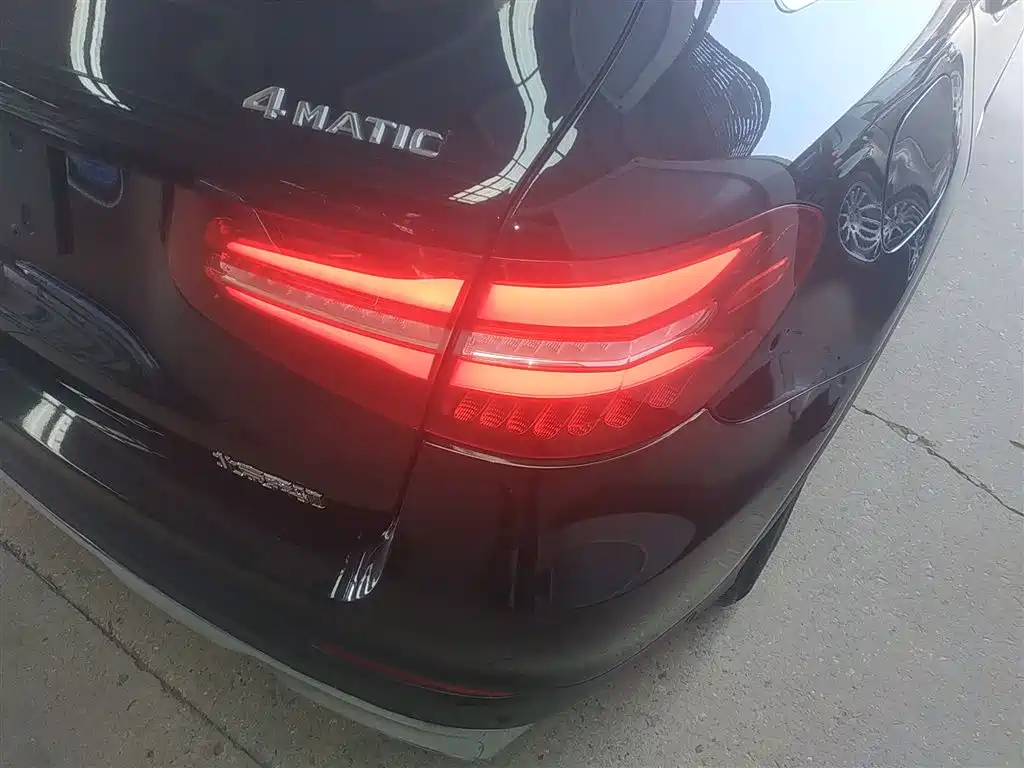 Mercedes-Benz GLC 2016 GLC 300 4MATIC Dynamic фото 8