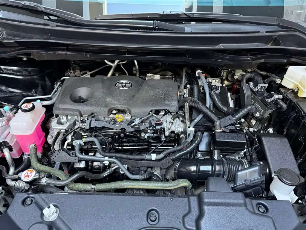 Toyota Granvia 2023 2.5L Hybrid VIP Edition фото 7