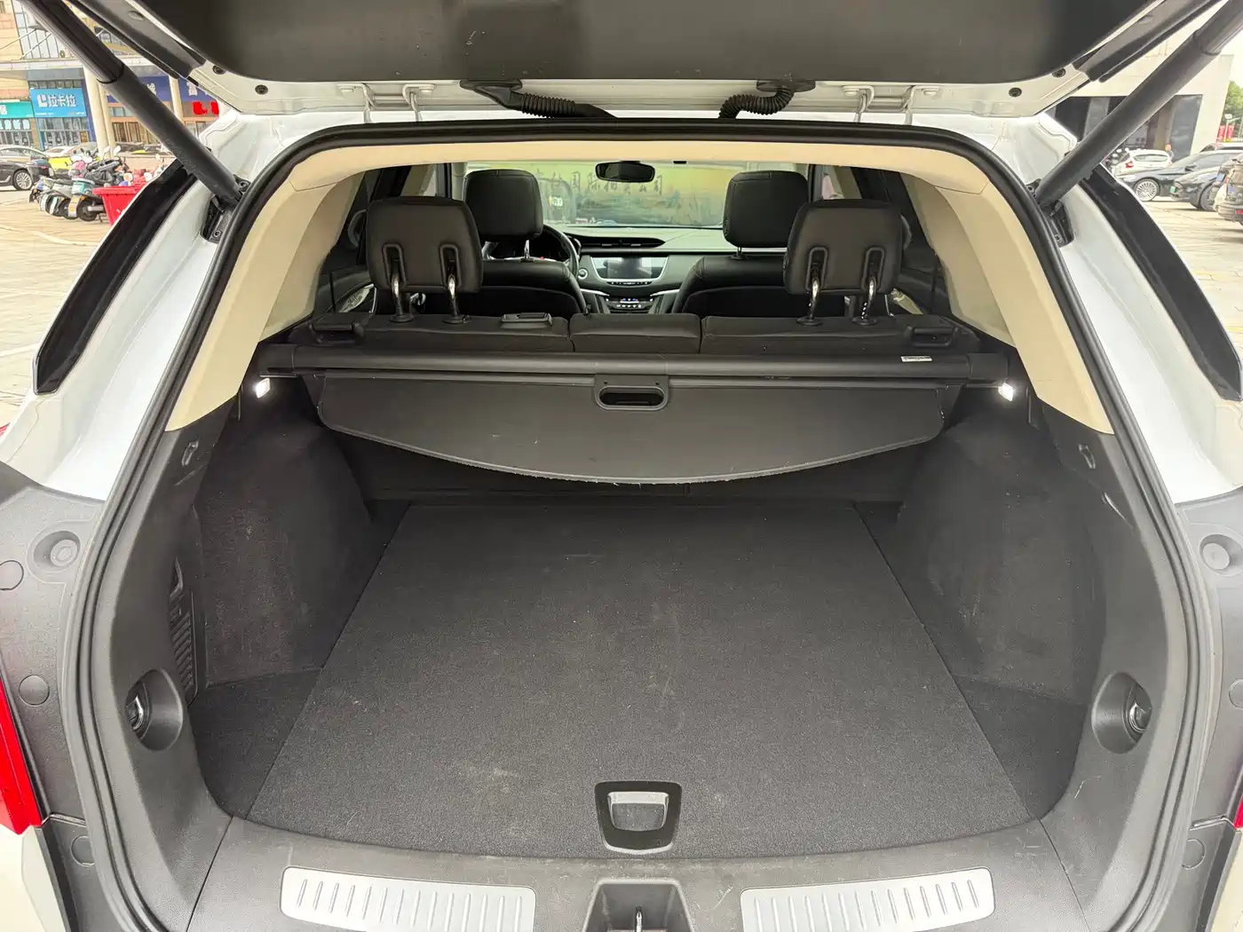 Cadillac XT5 2017 2016 25T Luxury Model