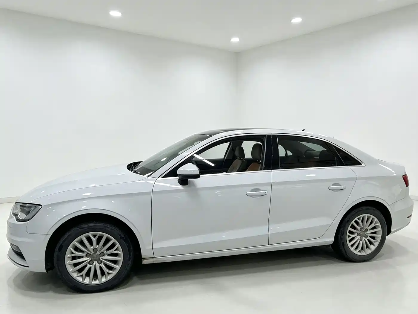 Audi A3 2015 2014 Limousine 35 TFSI Auto Trend