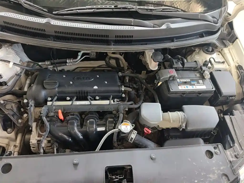 Kia K2 2015 Hatchback 1.4L AT GLS Cool Edition фото 20