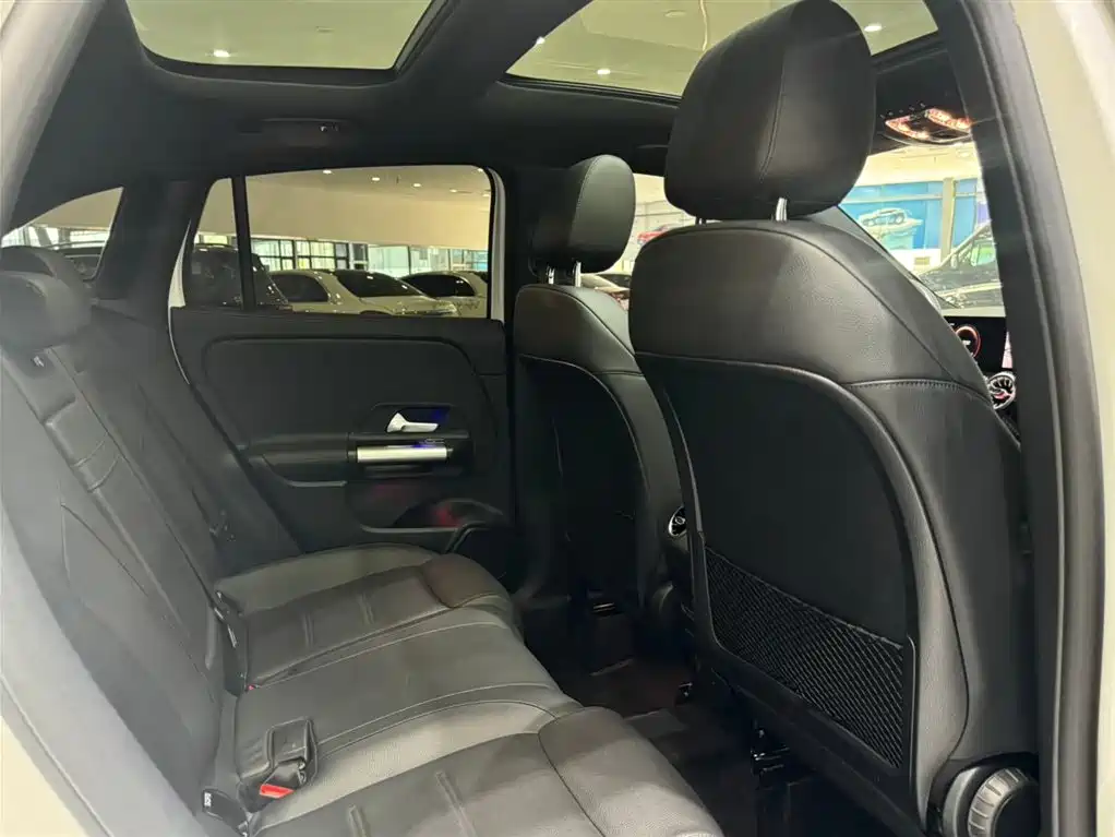 Mercedes-Benz GLA 2022 GLA 220 4MATIC фото 10