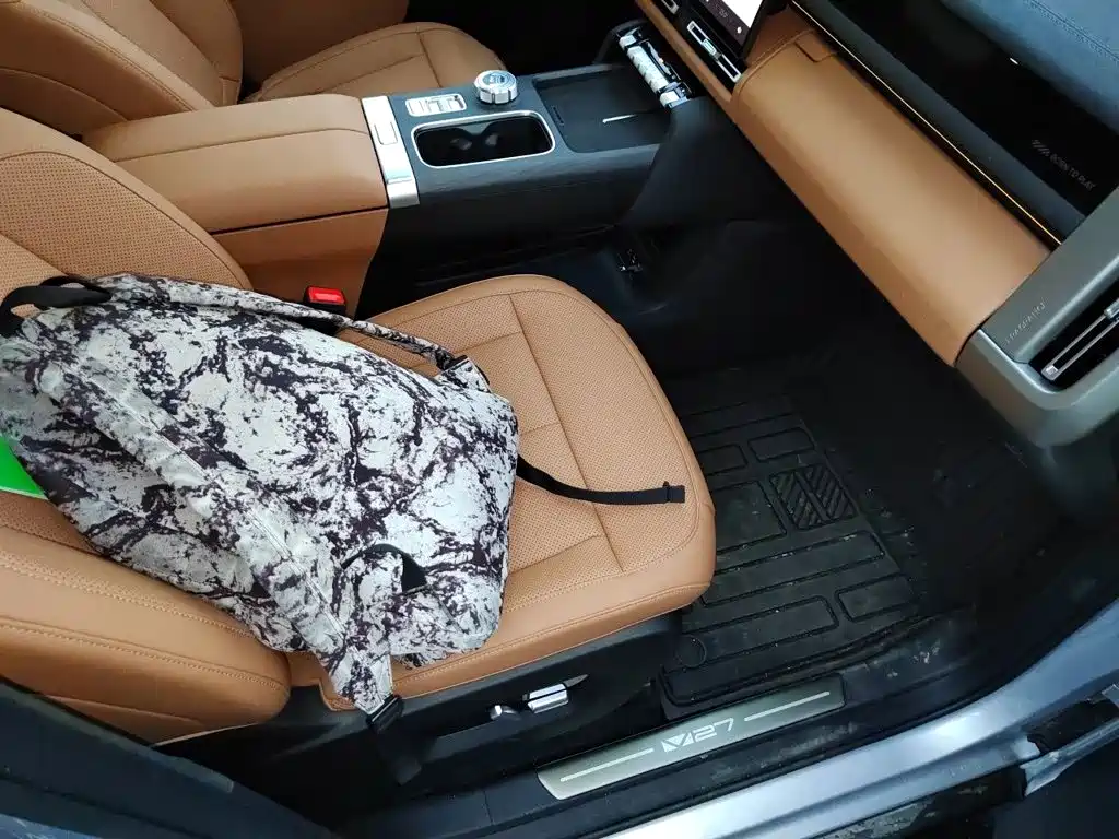 iCAR V27 2026 2026 200KM AWD Falcon 500