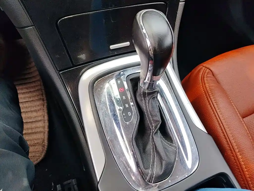 Buick Regal 2015 1.6T Leading Tech Edition фото 14