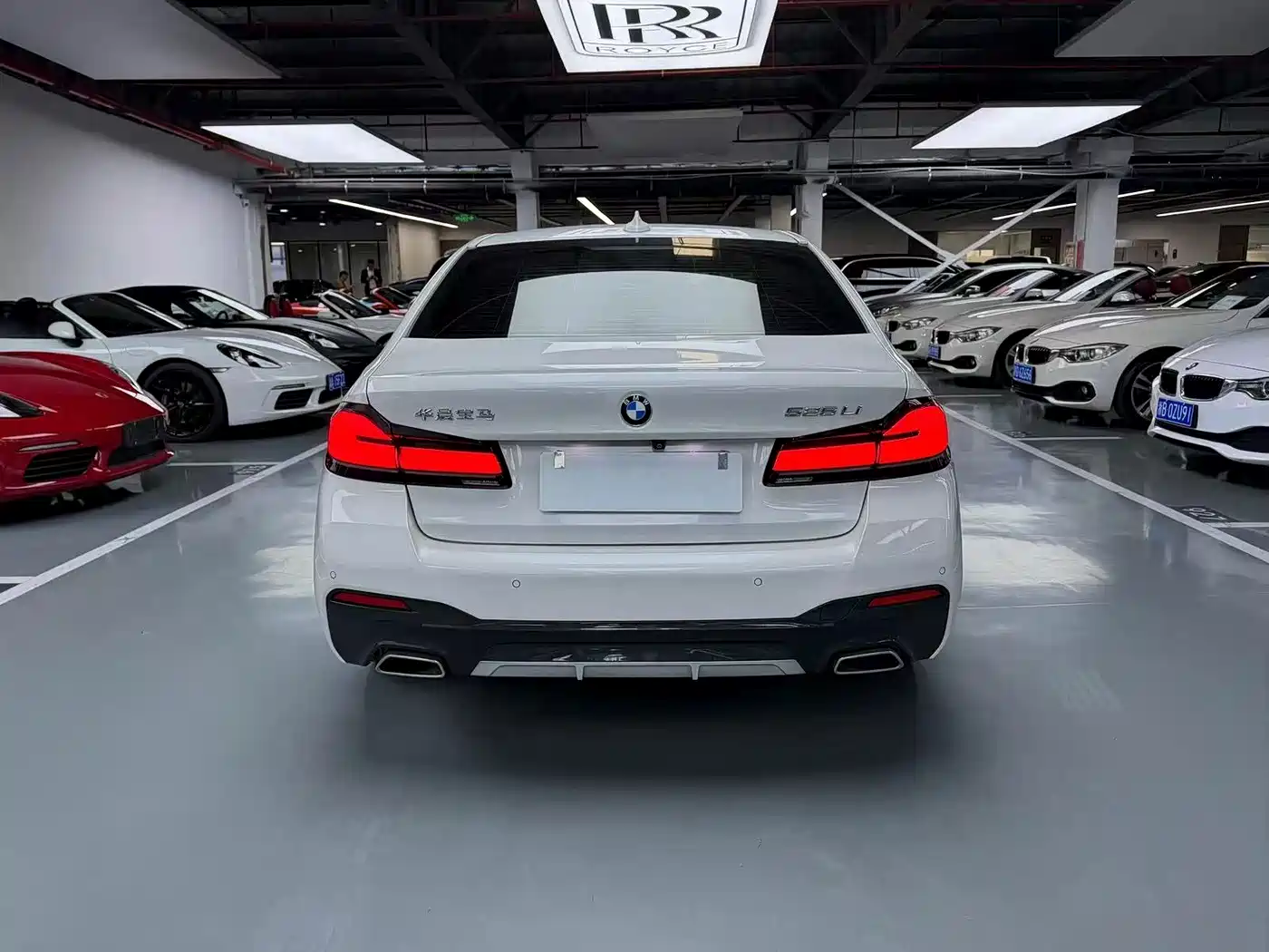 BMW 5-SERIES