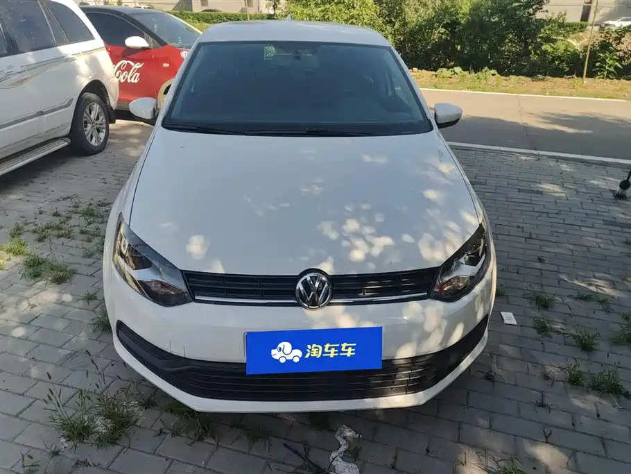 Volkswagen Polo 2016 1.4L Manual Trend фото 2