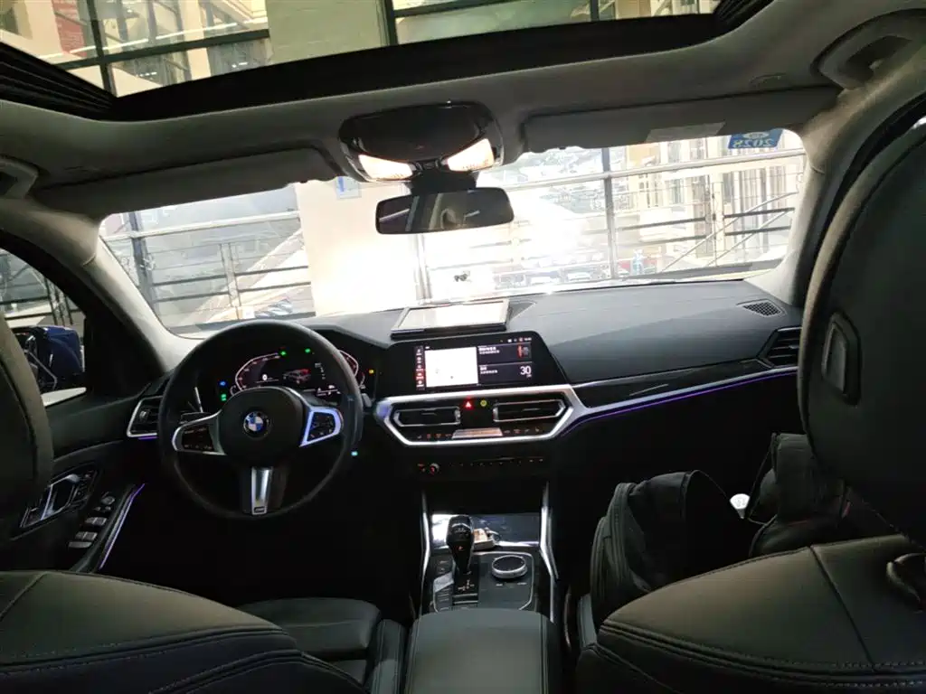 BMW 3 Series 2020 325Li M Sport Package фото 10
