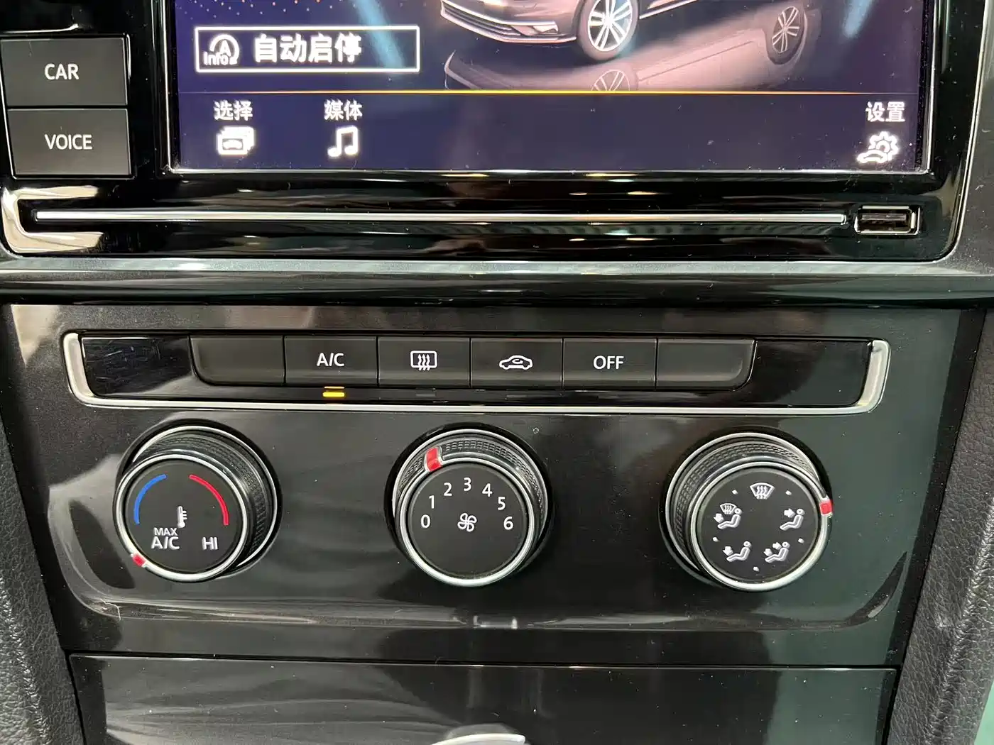 Volkswagen Golf 2019 280TSI DSG Comfort China VI фото 13