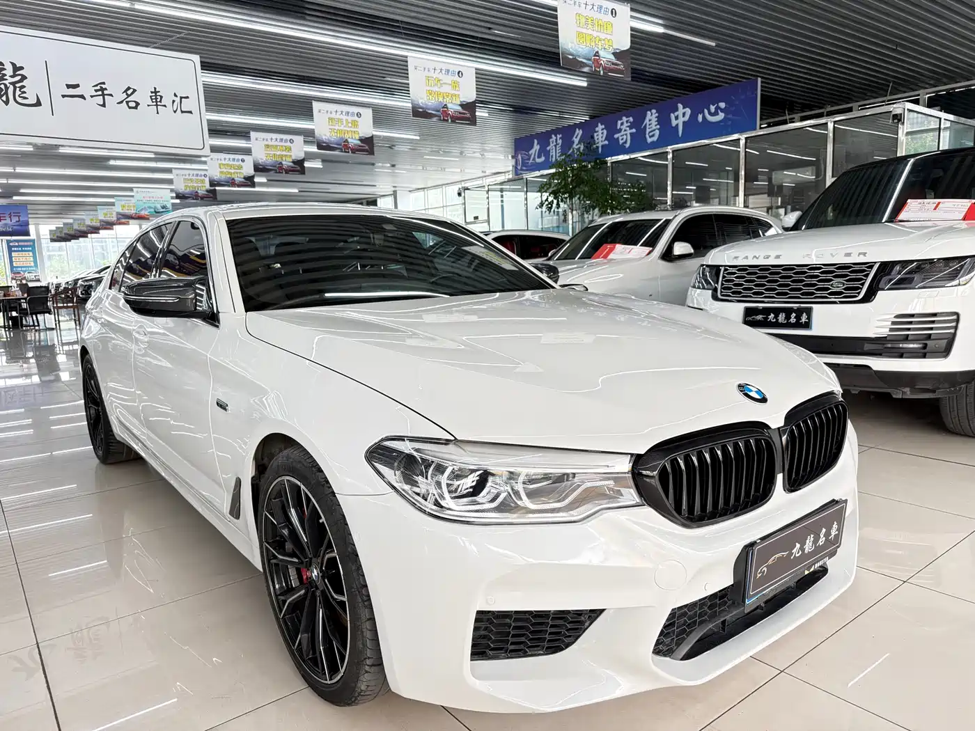 BMW 5 Series 2019 525Li M Sport Package фото 4