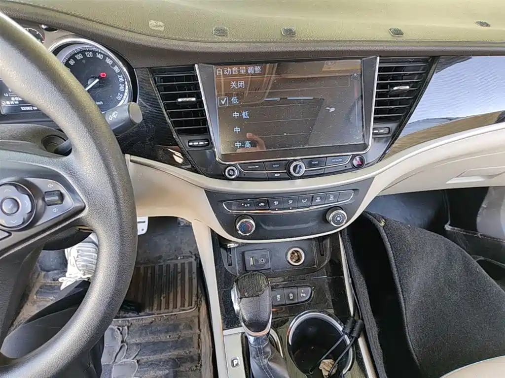Buick Verano 2015 Sedan 15S Automatic Progressive фото 13