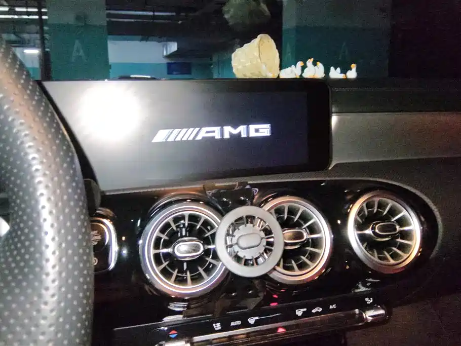 Mercedes-Benz A-Class AMG 2024 AMG A 35 L 4MATIC фото 13