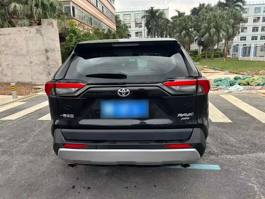 Toyota RAV4 Rongfang 2023 2.0L CVT 4WD Adventure Edition фото 16