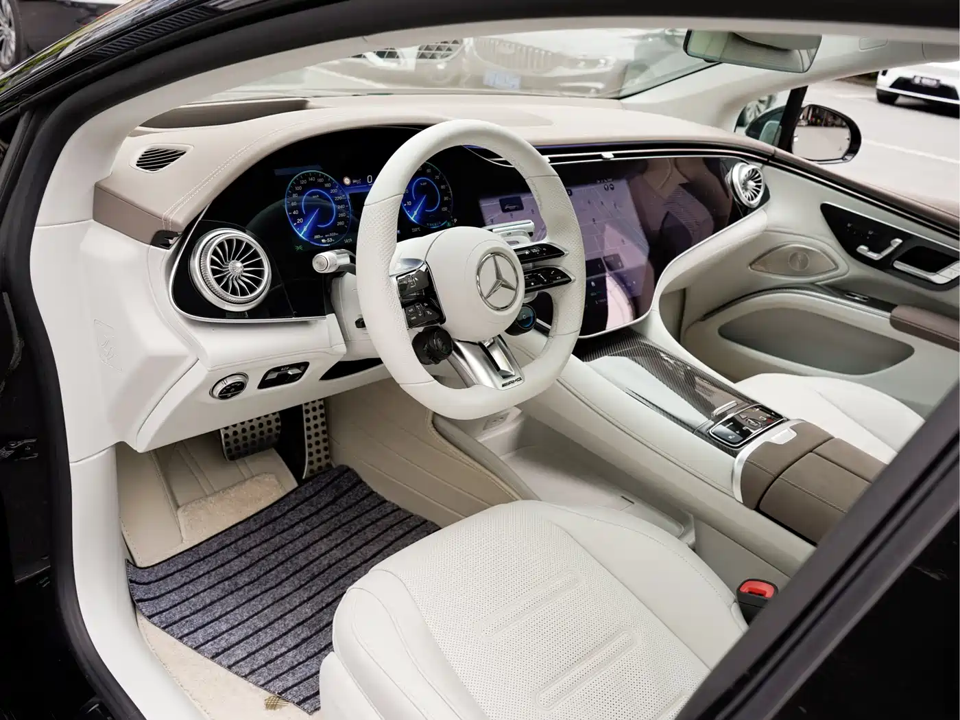 Mercedes-Benz EQS AMG 2022 AMG EQS 53 4MATIC+ фото 11
