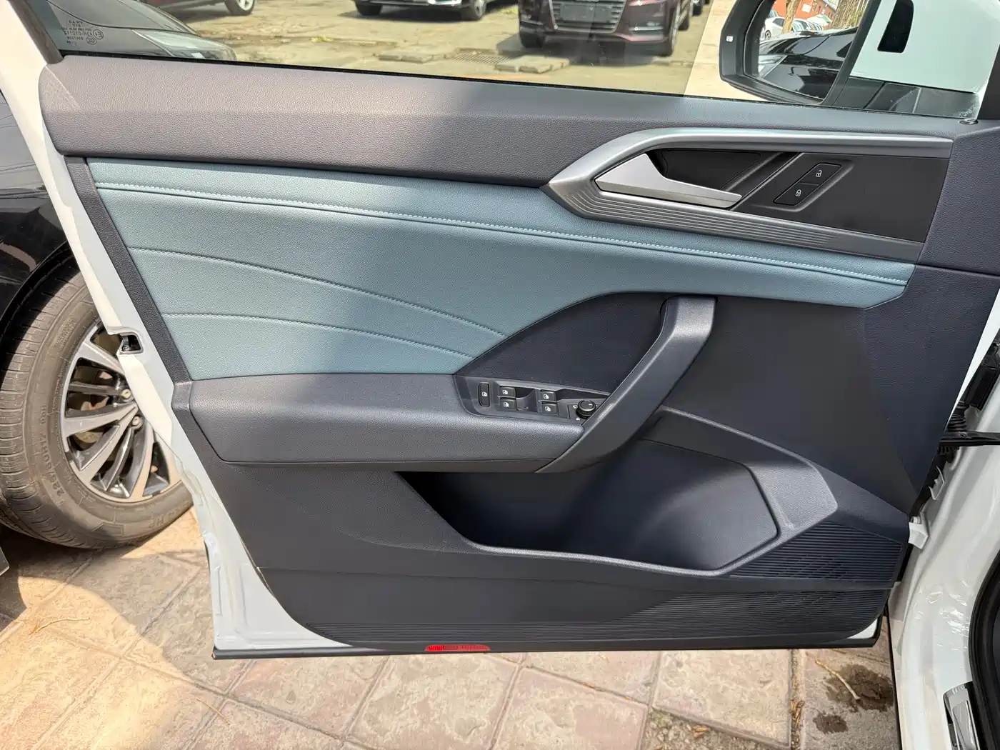 Volkswagen Tharu 2024 300TSI 2WD Full Moon Edition фото 5