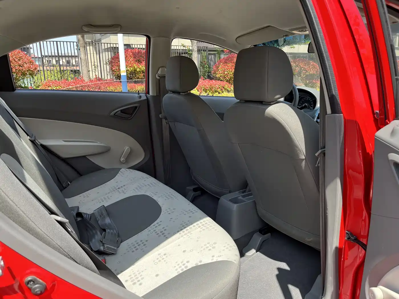 Chevrolet Sail 2013 Sedan 1.2L Manual Fashion Happiness Edition фото 26