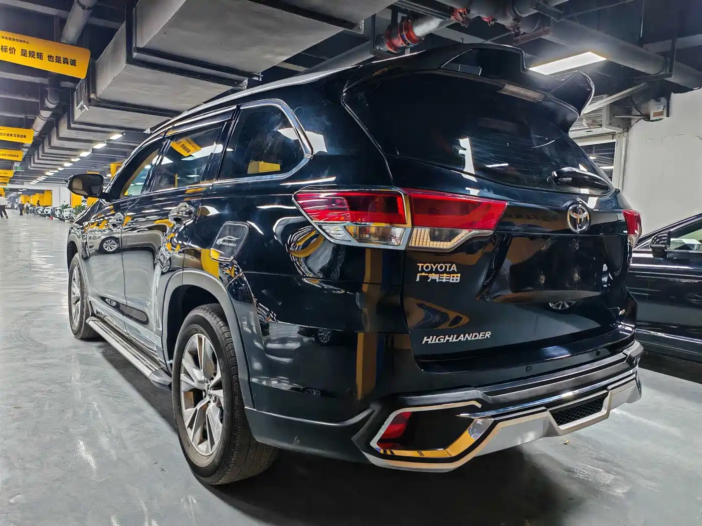 Toyota Highlander 2018 2.0T 2WD Elite 7-seater (China V) фото 9