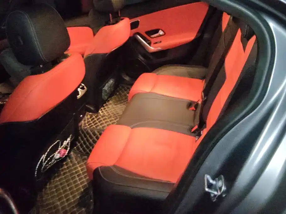 Mercedes-Benz A-Class AMG 2024 AMG A 35 L 4MATIC фото 11