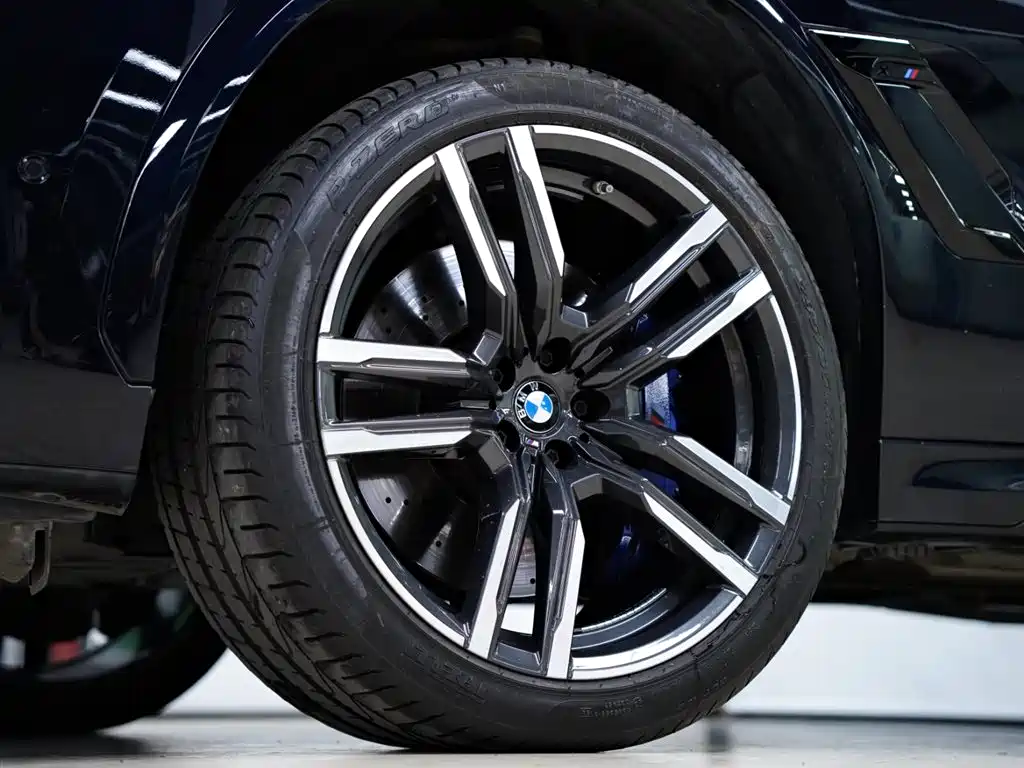 BMW X6 M 2022 X6 M фото 23