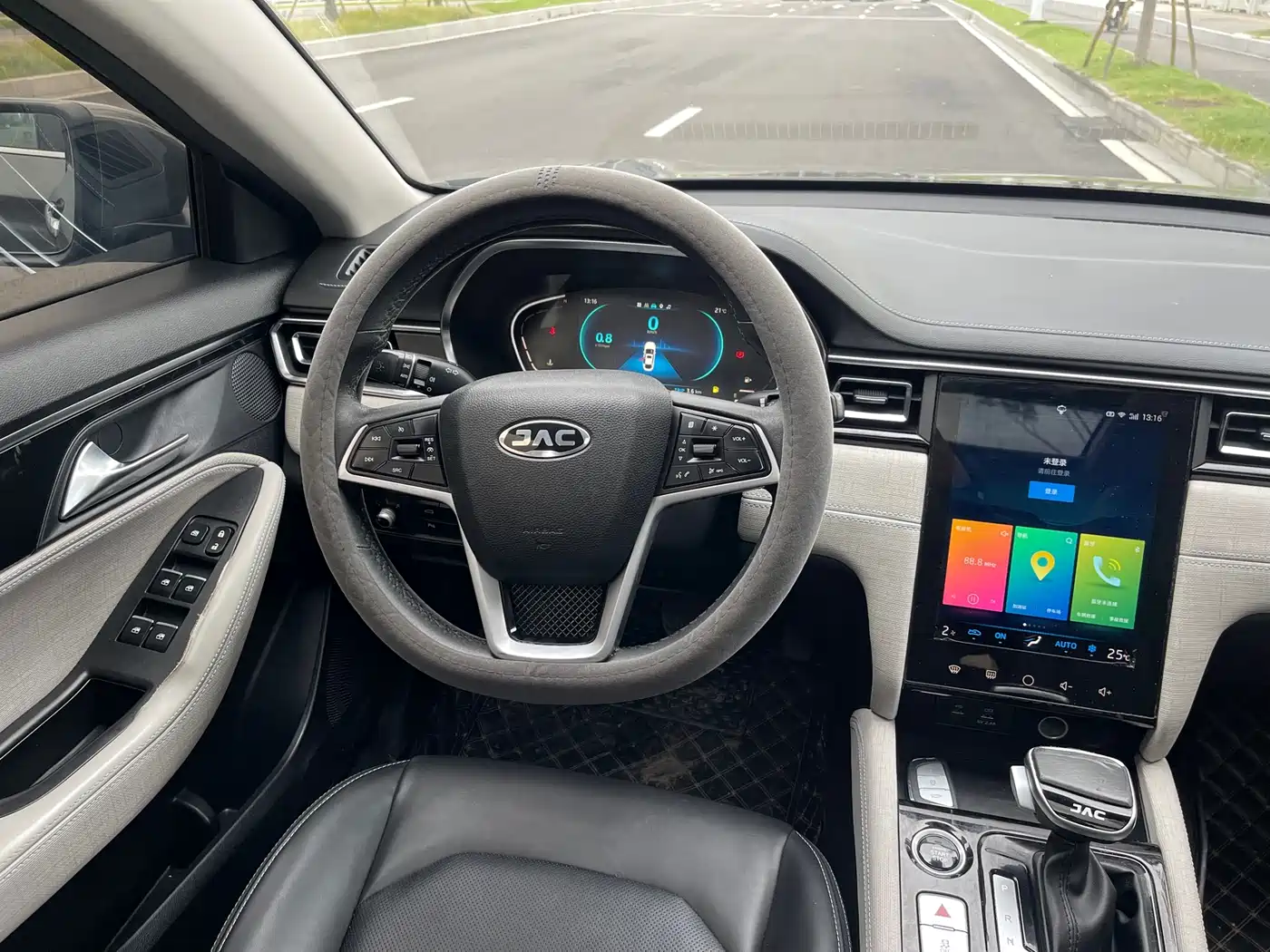 JAC JAC J7 2020 2020 1.5T CVT Dream Model