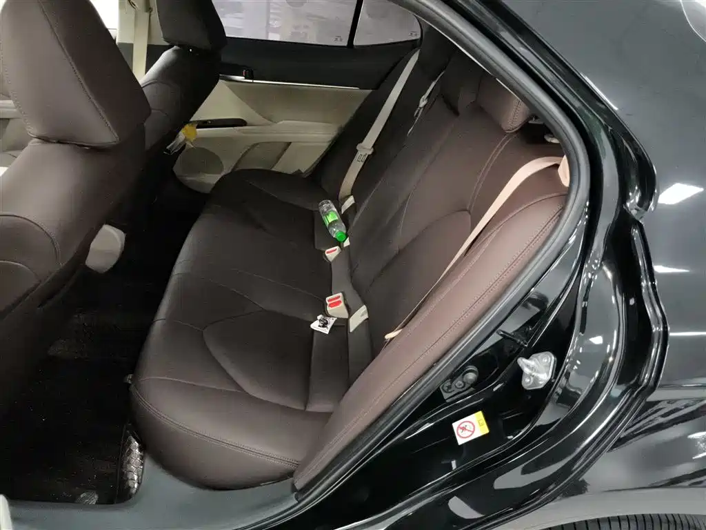 Toyota Camry 2018 2.0E Elite Edition фото 14