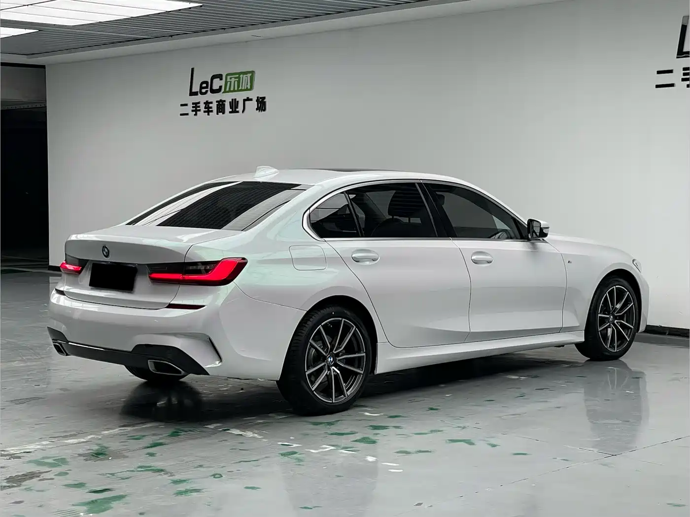 BMW 3 Series 2021 320Li M Sport Package фото 6