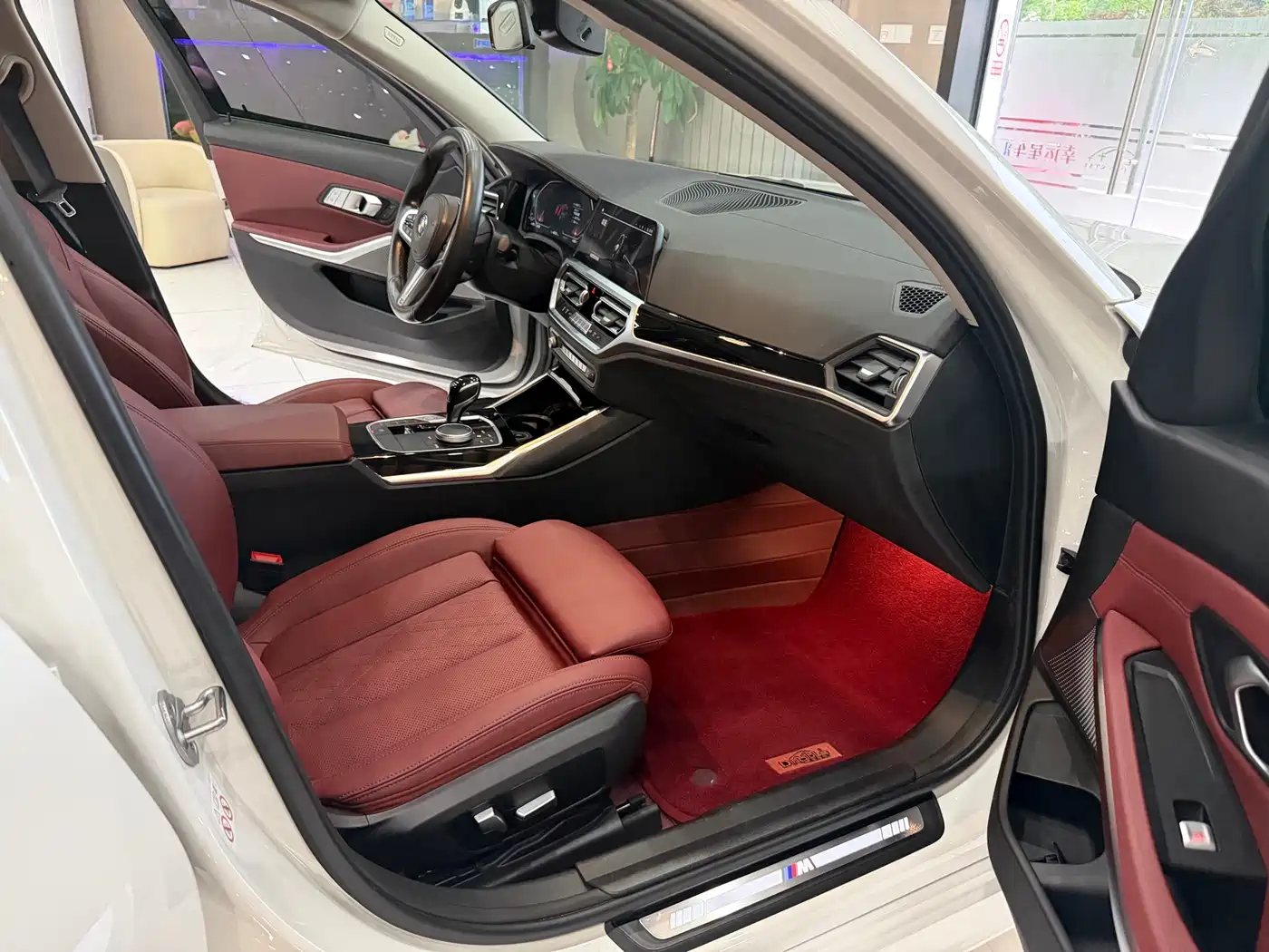 BMW 3 Series 2022 320Li M Sport Package фото 14