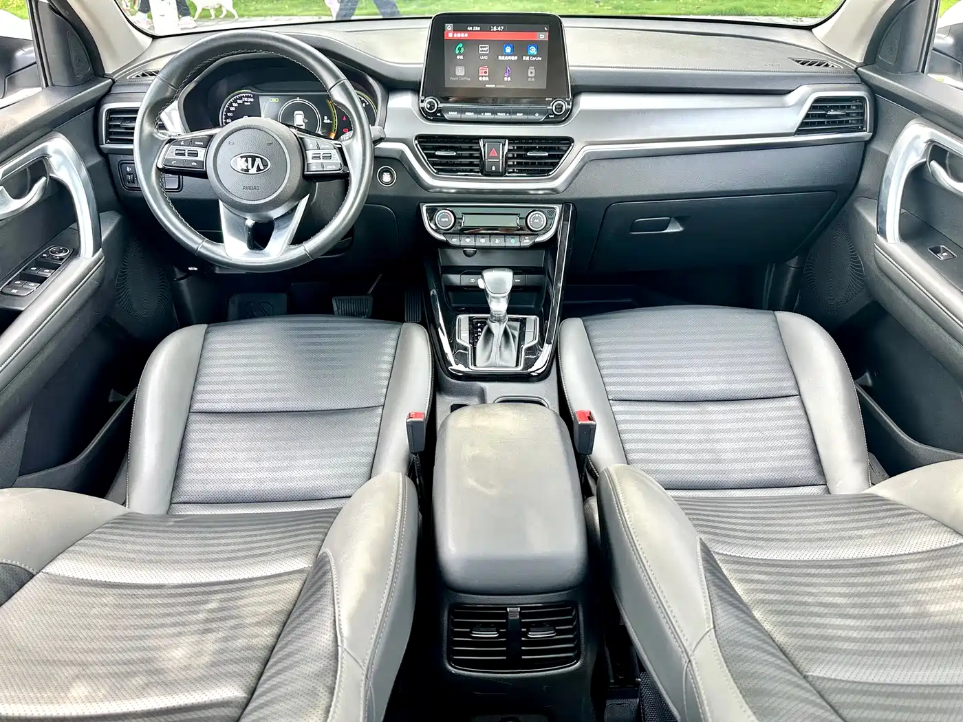 Kia Sportage 2019 2.0L Automatic Smart Luxury Edition фото 35