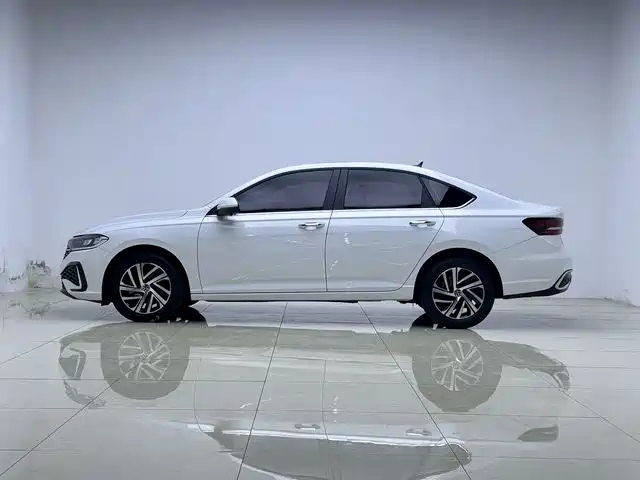 Volkswagen Lavida 2024 Model 1.5L Automatic Starlight 5 Million Edition фото 4