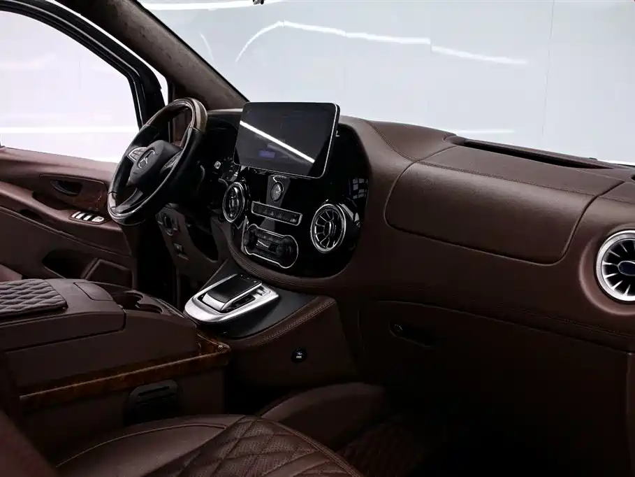 Mercedes-Benz Vito 2020 2.0T Elite Edition (9-seater) фото 5