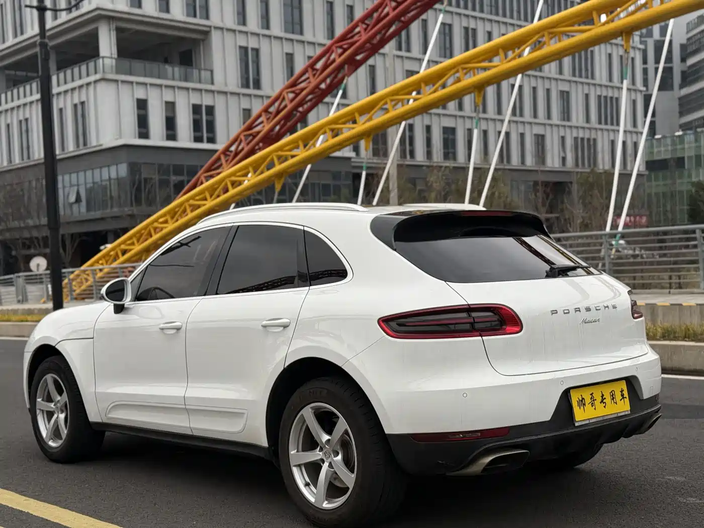 Porsche Macan 2016 Macan 2.0T фото 12