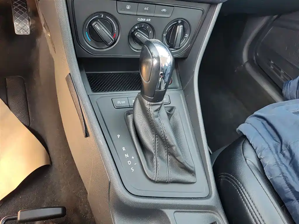 Volkswagen Lavida 2019 Lavida Start 1.5L Auto Trend (China VI) фото 13