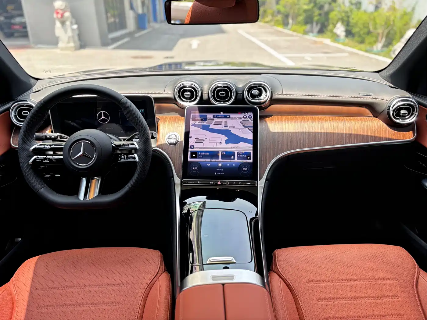 Mercedes-Benz GLC 2024 Facelift GLC 300 L 4MATIC Sport 5-seater фото 9