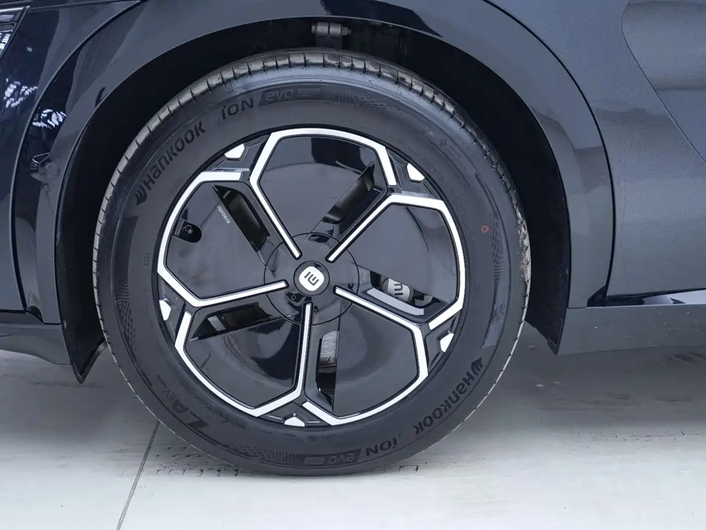 Xiaomi Auto Xiaomi YU7 2025 Extended Range RWD Edition фото 10