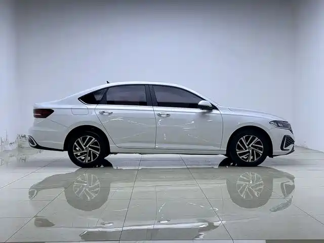 Volkswagen Lavida 2024 Model 1.5L Automatic Starlight 5 Million Edition фото 8