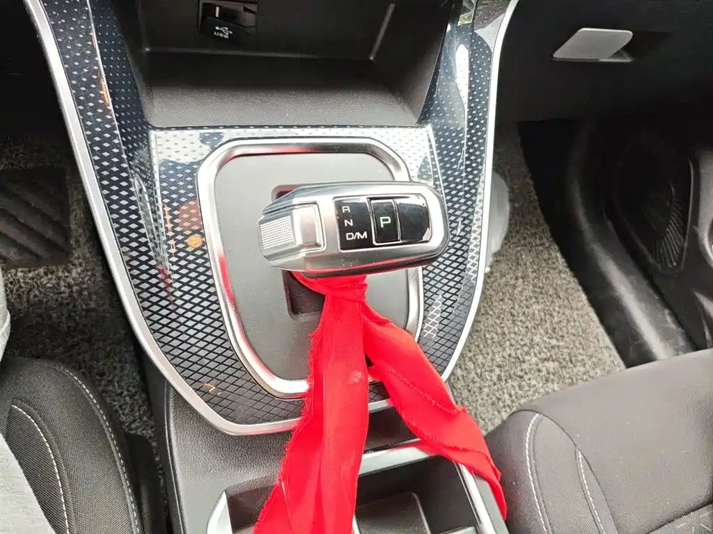 Haval M6 2021 PLUS 1.5T DCT Elite Smart Connect фото 7