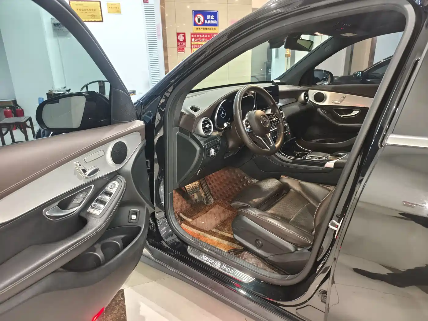 Mercedes-Benz GLC 2020 Facelift GLC 260 L 4MATIC Dynamic фото 7