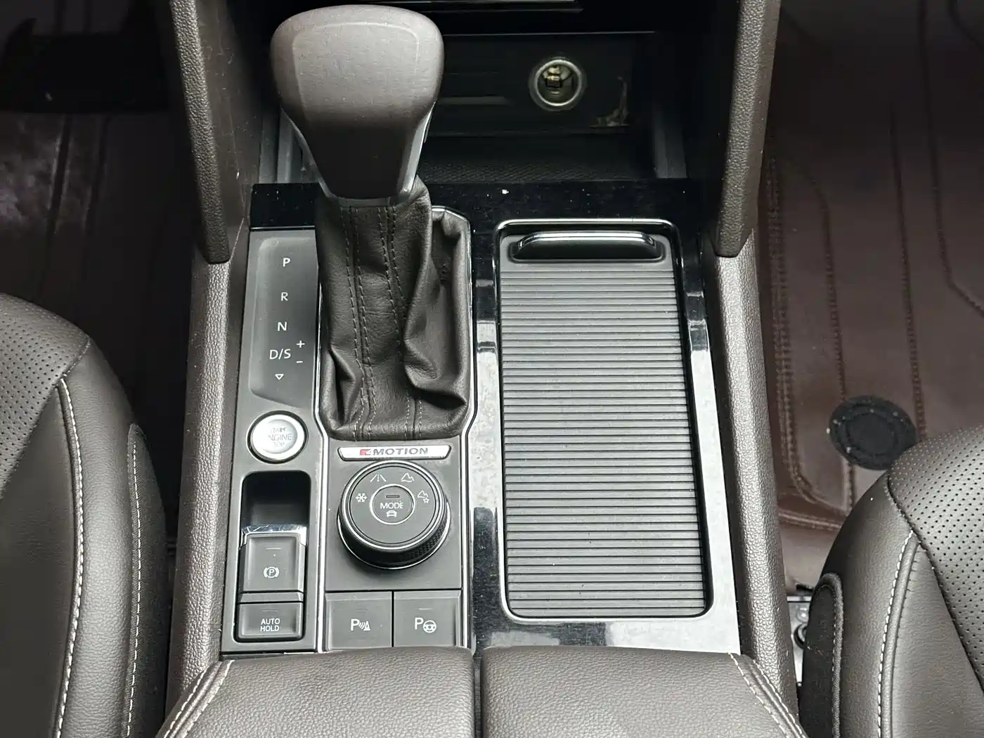 Volkswagen Teramont 2019 380TSI 4WD Luxury Edition China VI фото 23
