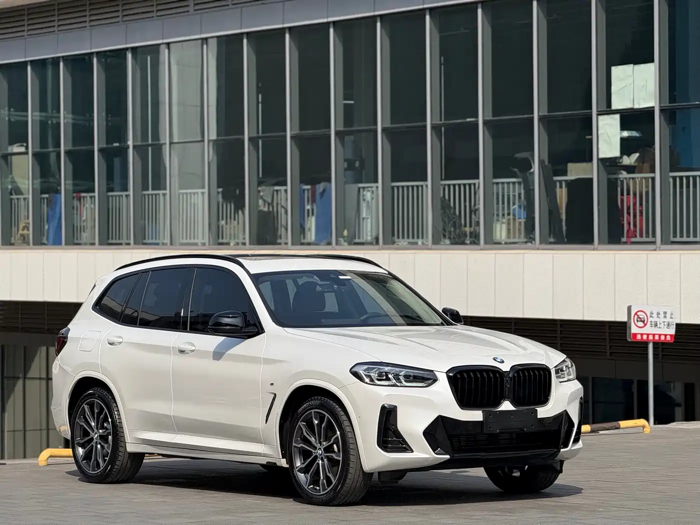BMW X3 2023 Facelift xDrive30i Leading M Night Package фото 5