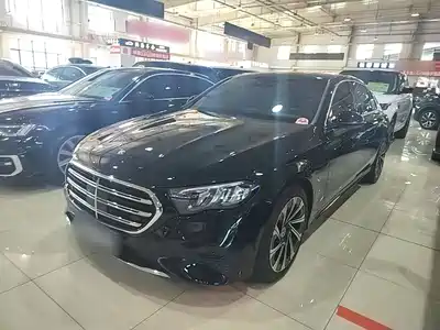 Mercedes-Benz E