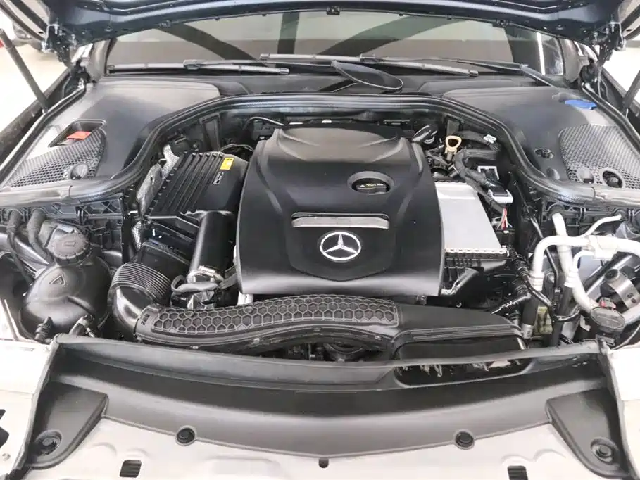 Mercedes-Benz E-Class 2019 E 300 L Sport Fashion фото 22