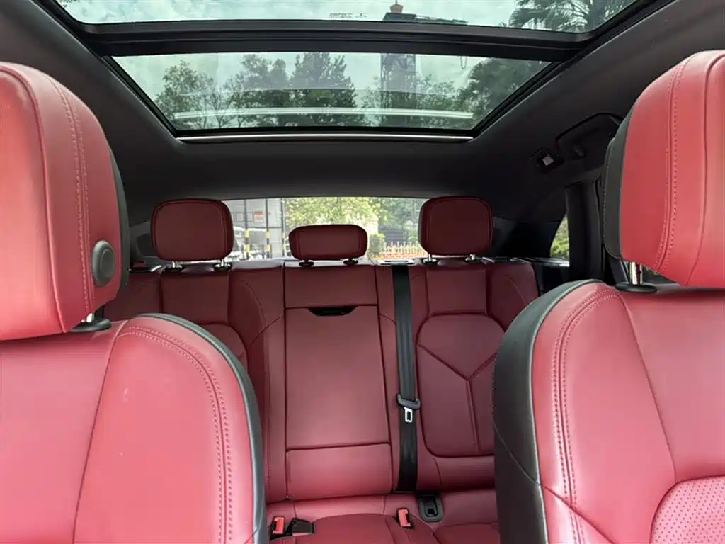 Porsche Macan 2022 Macan 2.0T фото 2