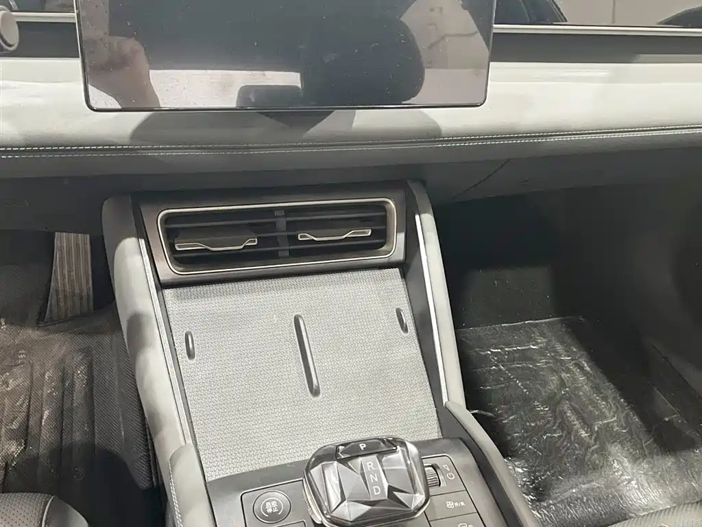 BYD Qin L 2024 DM-i 80KM Superior фото 10